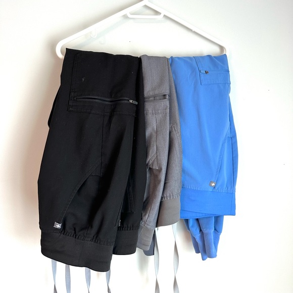 FIGS Scubs Pairs - Picture 5 of 5